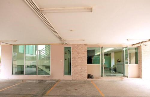 Nonthaburi Hotel | Mee sook Hotel and Residence