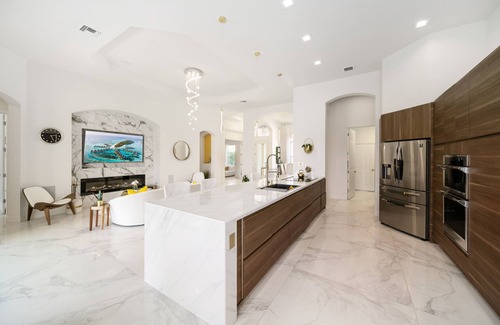 Naples House | MEGA-Luxury Waterfront House 4 bed/4 bath w/Private Pool in 5☆ Resort Community