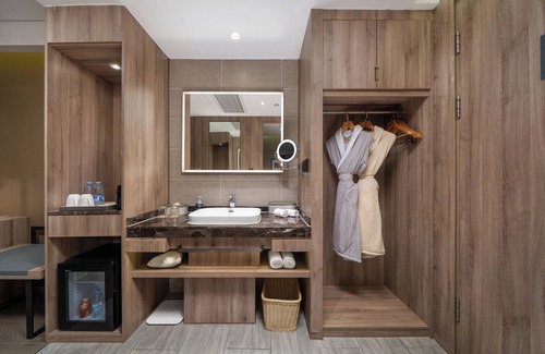 Nanshan Hotel | Mehood Lestie International Hotel Shenzhen Science and Technology Park Hi-Tech Central Metro Station Branch