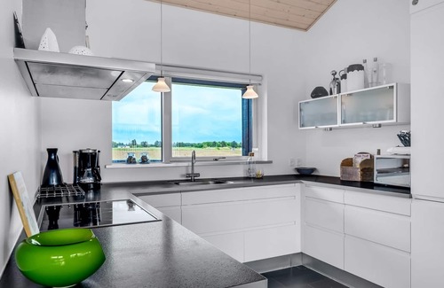 Grønhøj House | "Meino" - 1.4km from the sea by Interhome