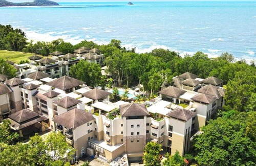 Palm Cove Apartment | 'Melaleuca' Three-bedroom Suite with Adjacent Studio at Temple Resort