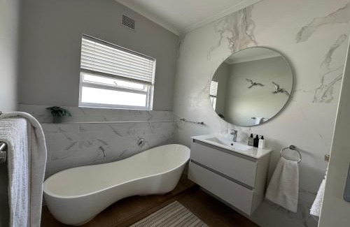 Melkbosstrand Hotel | Melkbos Holiday Accommodation