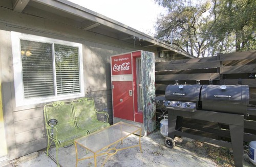 Zilker House | Mellow Yellow