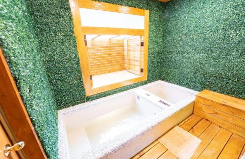 Liugui District Resort | Melon Shan Spa World