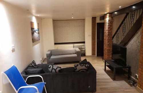 Manchester Villa | Melverley House