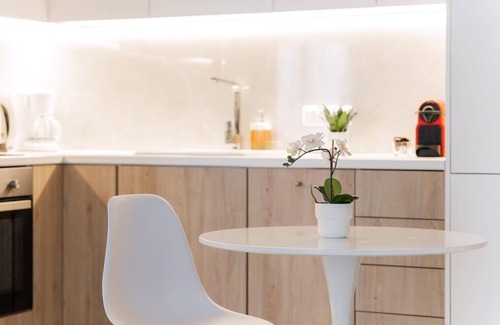 Makrigianni Villa | Memorable Athens Apartment | 1 Bedroom | Apartment Kurome