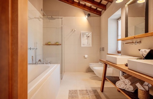 Bale Hotel | Meneghetti Wine Hotel and Winery