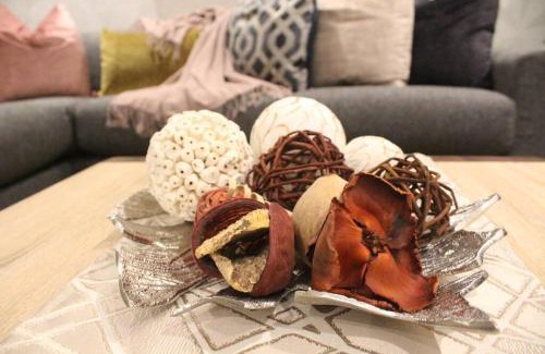 Menlyn Apartment | Menlyn Maine High Rise 1-Bedroom Luxury Apartment