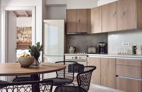 Korithi House | Menta Luxury Villa – 3BR, Pool & Sea View