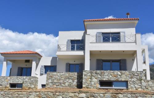 Karystos Apartment | Merabello Villas Karystos