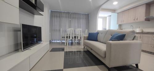 Cee Apartment | Mercado Cee Galitrips Apartment