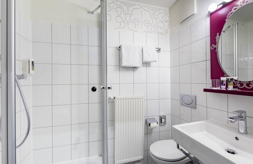 Dom Pedro Hotel | Mercure Hotel Muenchen am Olympiapark