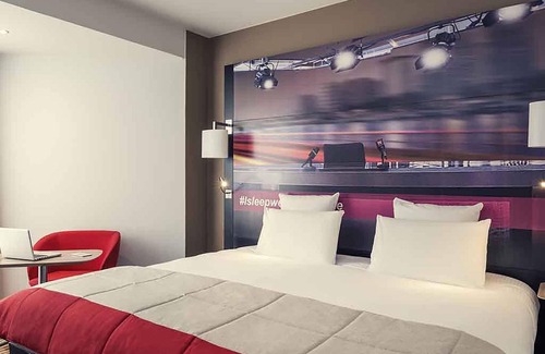 Republique–Point-du-Jour Hotel | Mercure Paris Boulogne