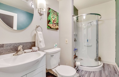 New Castle Hotel | Merlin's Bunkhouse at the Ore House Inn