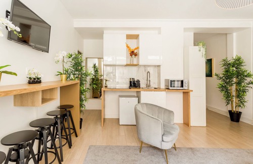 Quartier du Mail Apartment | Merveil Family Suite - Aboukir VIII