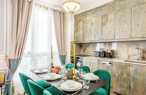 Les Halles Apartment | Merveil - Luxury Suite - Louvre - Marcel II