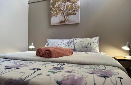 Bonnievale Bed & Breakfast | Merwenstein - Farm House, Cottages, Studio-Units