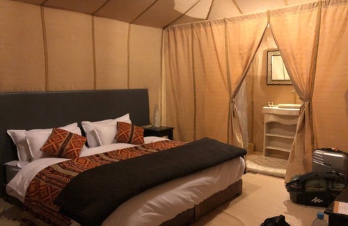 Taouz Hotel | Merzouga luxury desert camp, in Erg Chebbi dunes (offers camel ride)
