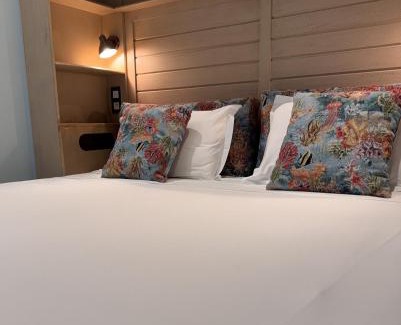 Pezenas Apartment | Mes à Moi in Pezenas - Studio & patio privatif - O Pitchoun