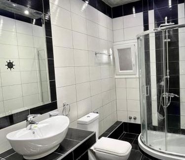 Nea Mesagkala Apartment | MESAGGALA PALACE No 5 FIRSTLINE SEA