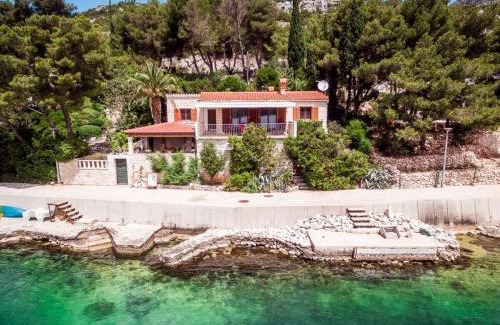 Klek House | Mesmerising apartment in Klek