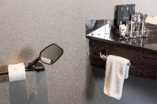 Ratchadaphisek Hotel | MeStyle Garage Hotel