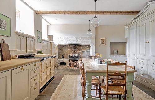 Bathampton House | Meticulously restored Queen Anne period home near Bath