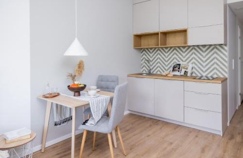 Bielany Apartment | Metro Bielany Apartments with Parking by Noclegi Renters