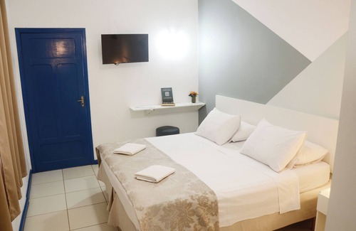 Aguas de Lindoia Bed & Breakfast | Metro Hotel