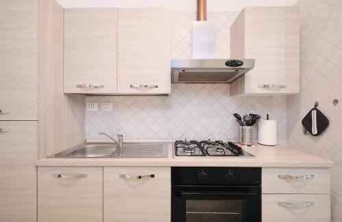 Zona IV Casal Boccone Apartment | Metro Jonio - La Dolce Vita con Garage e Piscina