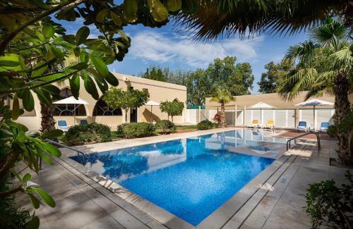 Al Mafraq Hotel | Metropolitan Al Mafraq Hotel