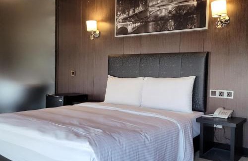 Zhongzheng Hotel | Meworld Hotel - Taipei Main Station