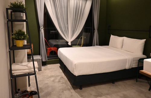 Big Beach House | MH48 Hotel