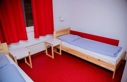 Brzezinka Hotel | Międzynarodowy Dom Spotkań Młodzieży w Oświęcimiu