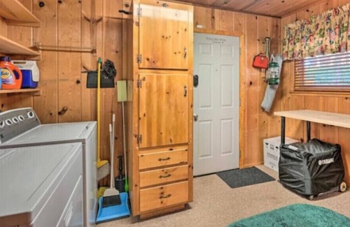 Mi-Wuk Village Cabin | Mi Wuk Cabin just minutes from all the fun!