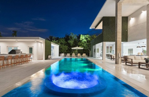 Pinecrest Villa | Miaimi Big House Rental