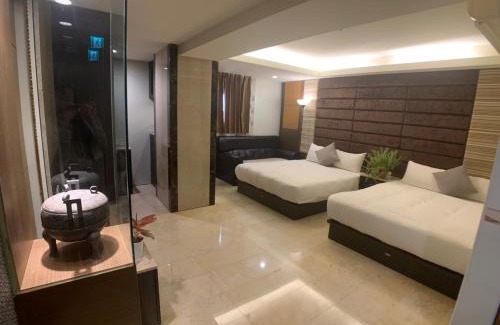 Yuanlin Hotel | Michelle hotel