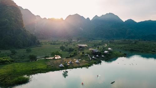 Huu Lung Other | Michi Camp Hữu Liên