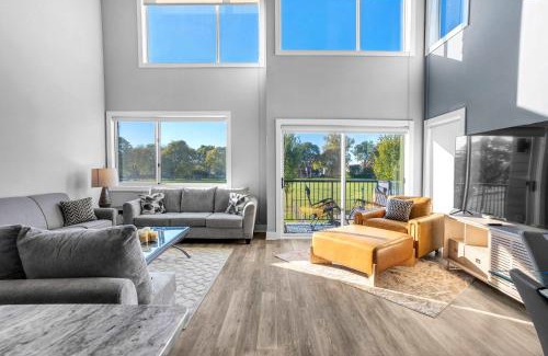 Birmingham Apartment | Michigan Condo Unit 204