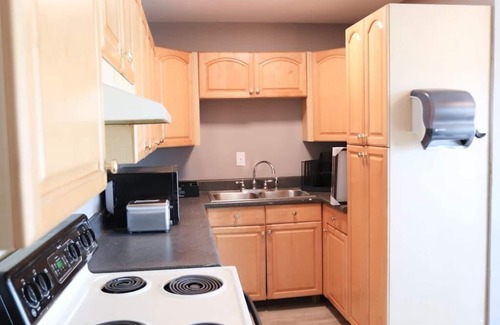 Nashville House | Micro Motel 1 Bed! Su