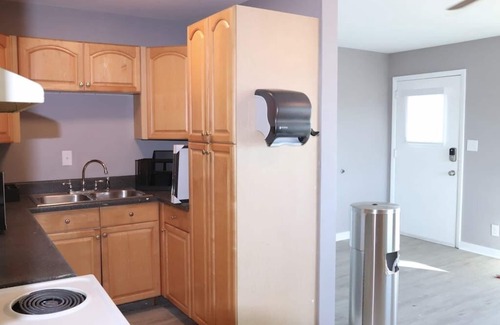 Nashville House | Micro Motel 1 Bed! Su