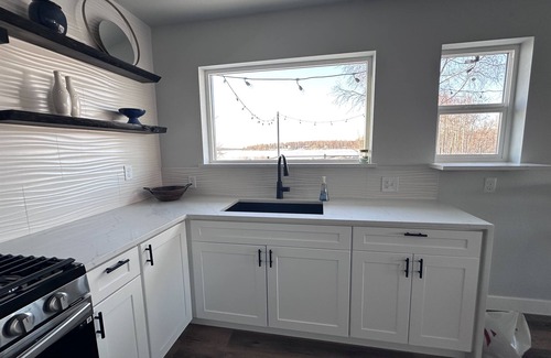 Wasilla Resort | Micro-Resort- 7 Lakefront Cottages & Event Space