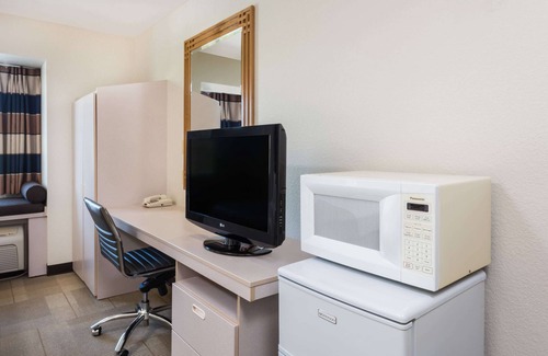 Ste Genevieve Hotel | Microtel Inn & Suites by Wyndham Sainte Genevieve