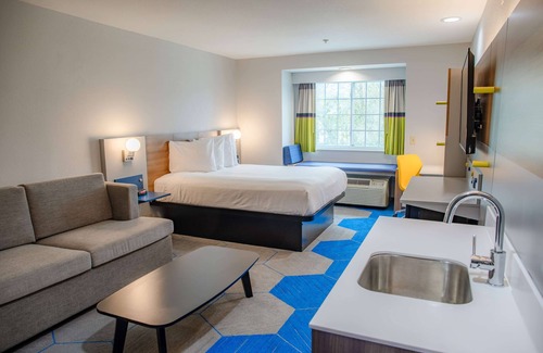 Kingsland Hotel | Microtel Inn & Suites by Wyndham Kingsland Naval Base I-95