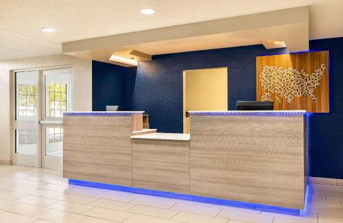 New Ulm Hotel | Microtel Inn & Suites by Wyndham New Ulm