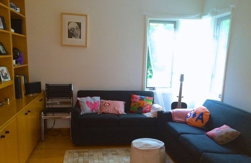 Accord House | Mid Century Modern- Hot tub-Ski-View- Fireplaces-Pond-35 min to Woodstock