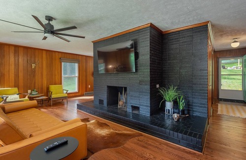 Waynesville House | Mid Century Modern Mountain House