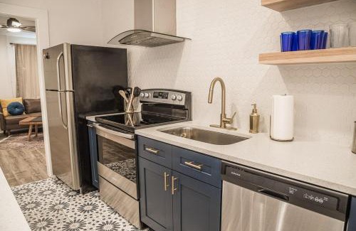 Woodstock House | Mid-Century Modern Woodstock, GA