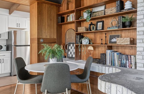 West Haven-Sylvan House | Mid-Century Nest, Near Forest Park