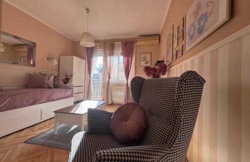 Pecs Apartment | Middle of the city apartman 2